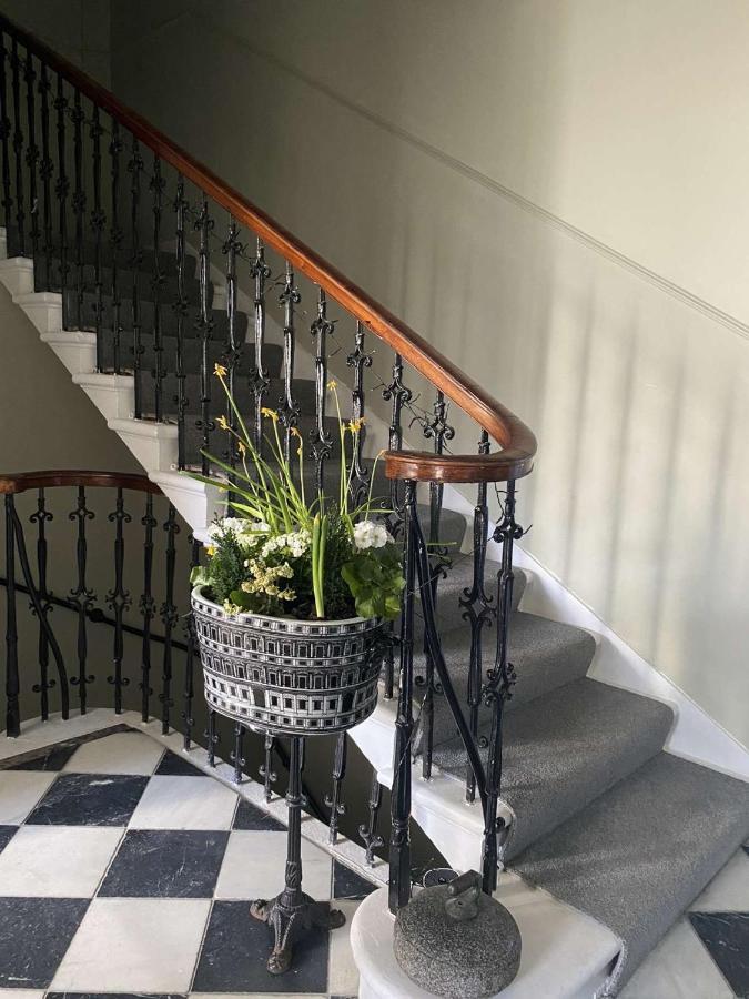 West End Townhouse Bed & Breakfast EDI Eksteriør bilde